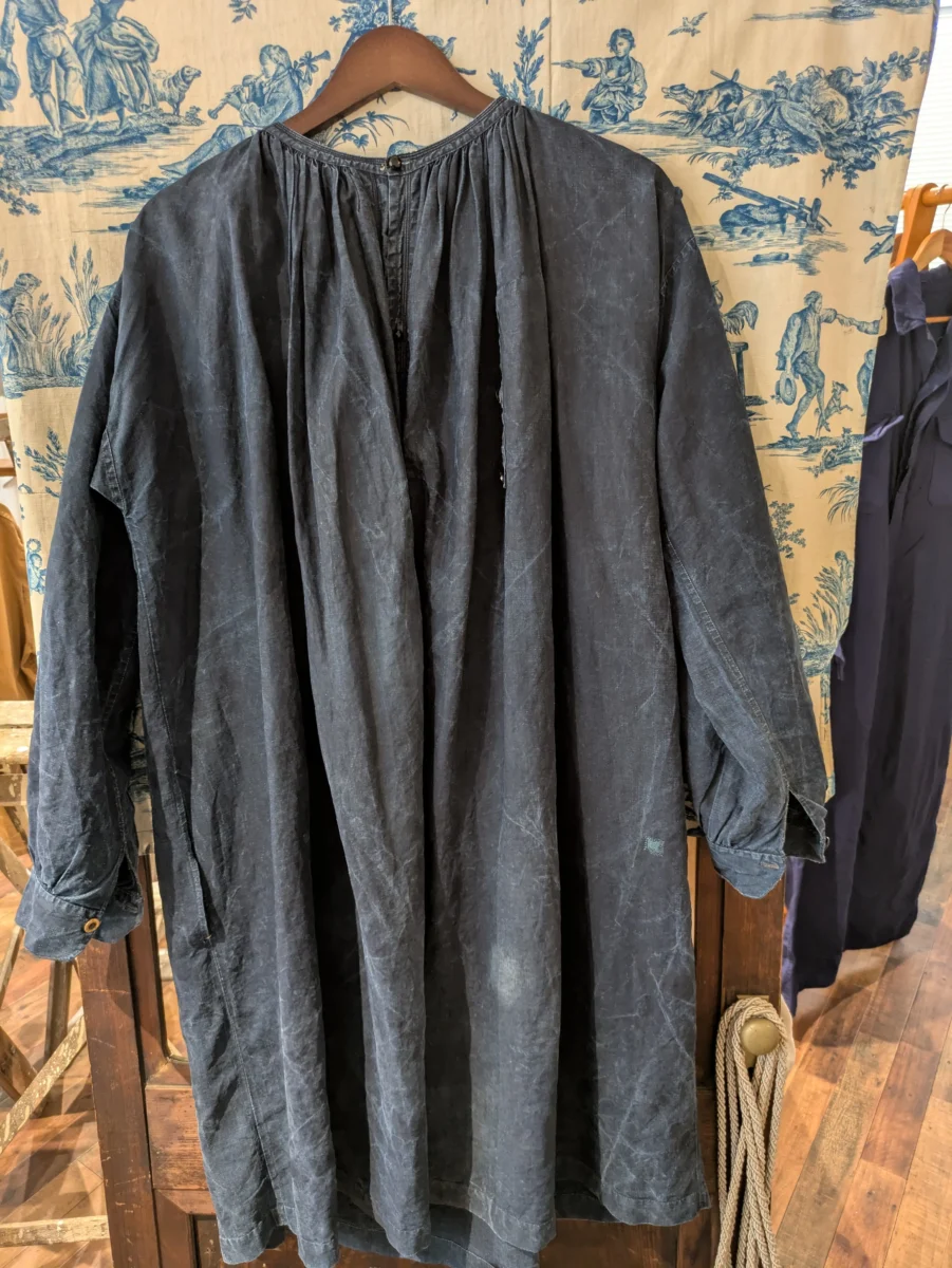 インディゴリネンのスモック Biaude